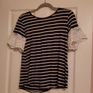Size M. Navy and white striped top.